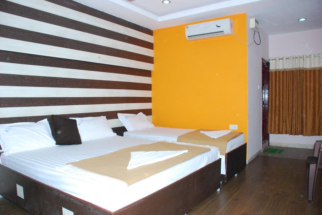 Jayalakshmi Residency Hotel Tirupati Quarto foto