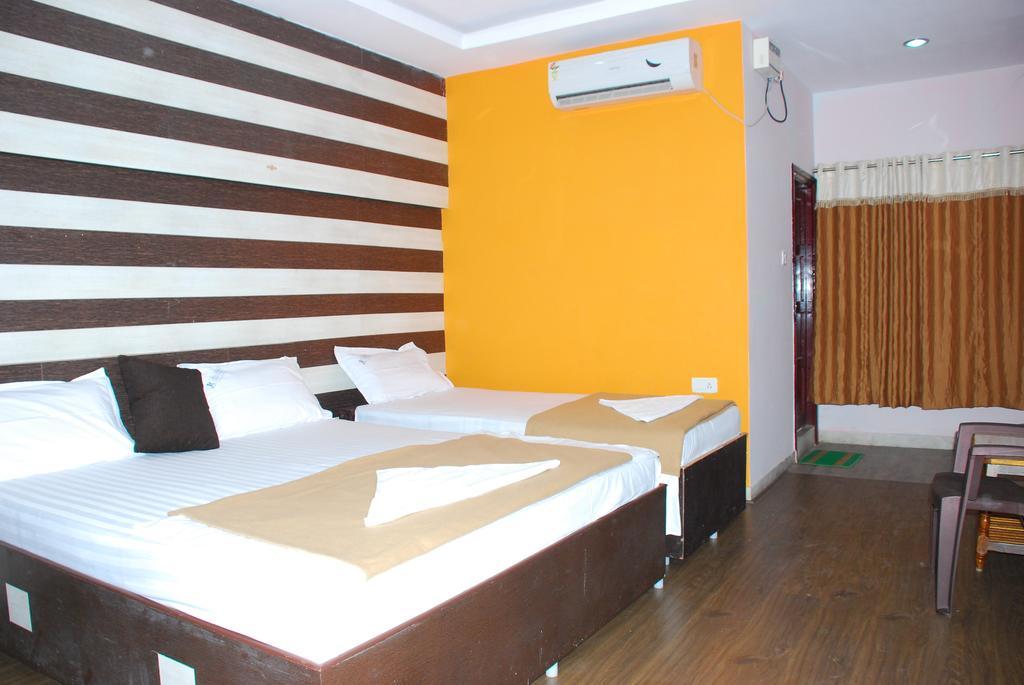 Jayalakshmi Residency Hotel Tirupati Quarto foto